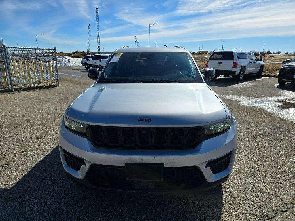 2023 Jeep Grand Cherokee Vehicle Photo in Cedar Rapids, IA 52402