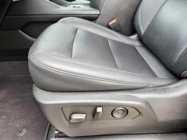 2022 Chevrolet Suburban Vehicle Photo in DENTON, TX 76210-9321