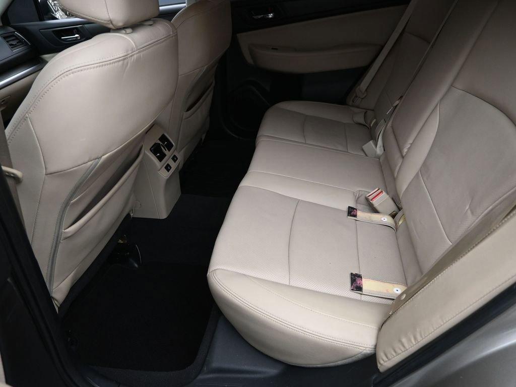 2016 Subaru Legacy Vehicle Photo in Cedar Rapids, IA 52402