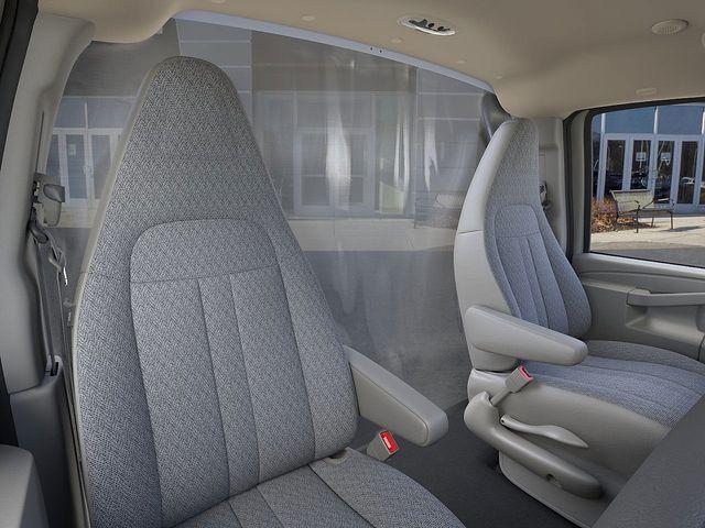 2025 GMC Savana Cutaway 3500 Vehicle Photo in DANBURY, CT 06810-5034