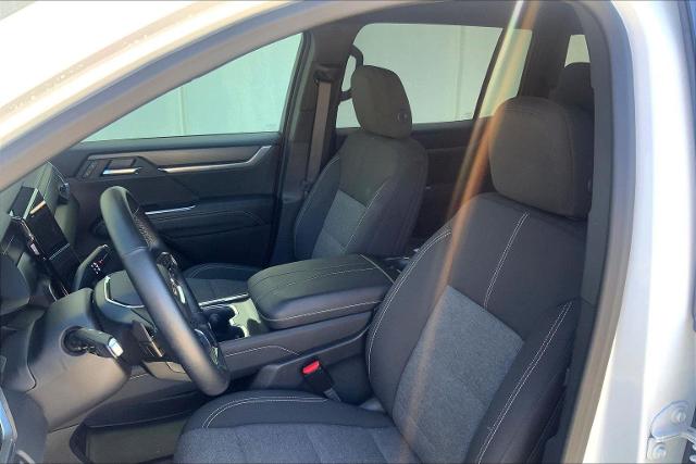 2025 GMC Acadia Vehicle Photo in KANSAS CITY, MO 64114-4545