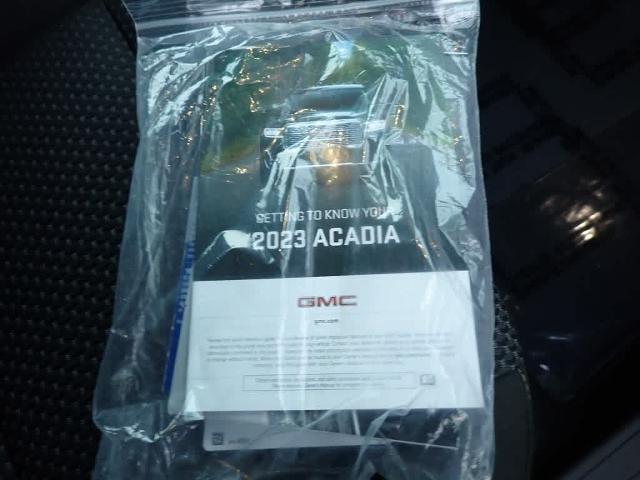 2023 GMC Acadia Vehicle Photo in ZELIENOPLE, PA 16063-2910