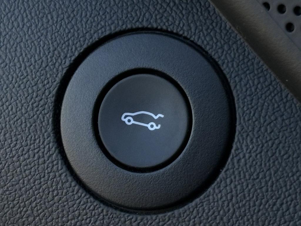 2020 Chevrolet Camaro Vehicle Photo in POOLER, GA 31322-3252