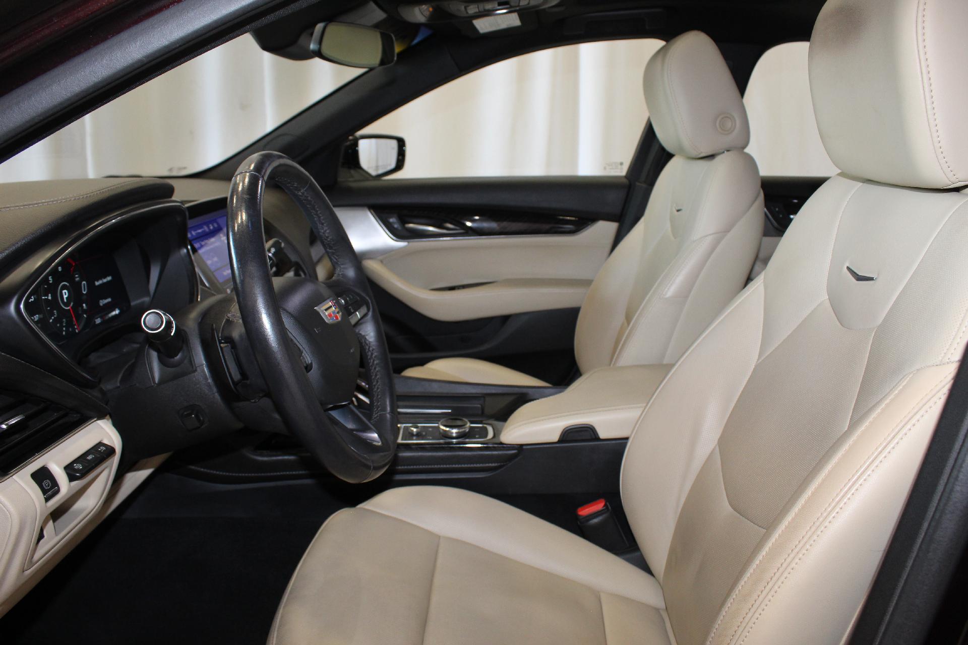 2022 Cadillac CT5 Vehicle Photo in NORTHAMPTON, MA 01060-1120