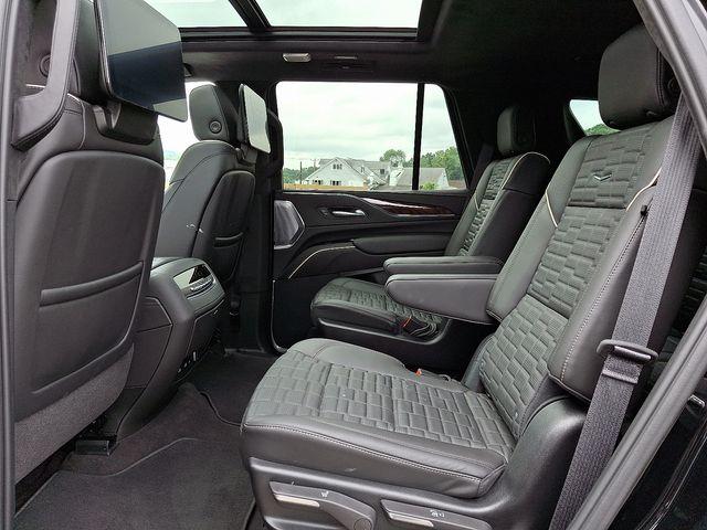 2024 Cadillac Escalade Vehicle Photo in DANBURY, CT 06810-5034