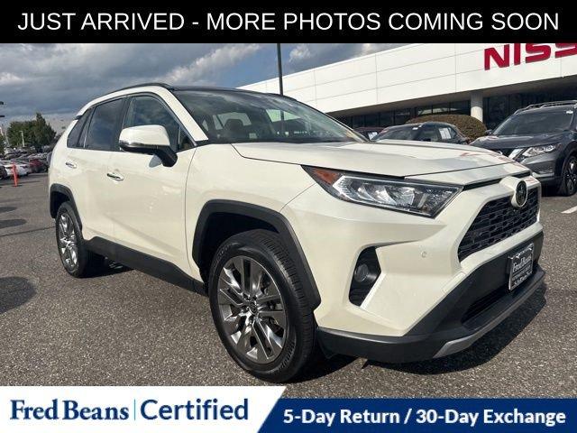 2020 Toyota RAV4 Vehicle Photo in Flemington, NJ 08822