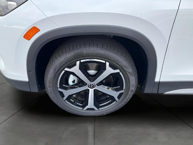 2025 Volkswagen Tiguan Vehicle Photo in Oshkosh, WI 54904