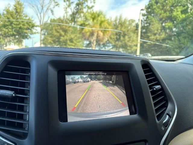 2019 Jeep Cherokee Vehicle Photo in Savannah, GA 31419
