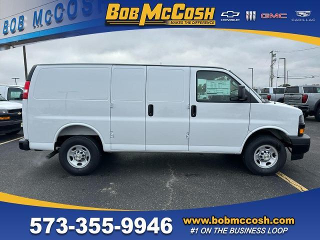 2025 Chevrolet Express Cargo 2500 Vehicle Photo in COLUMBIA, MO 65203-3903