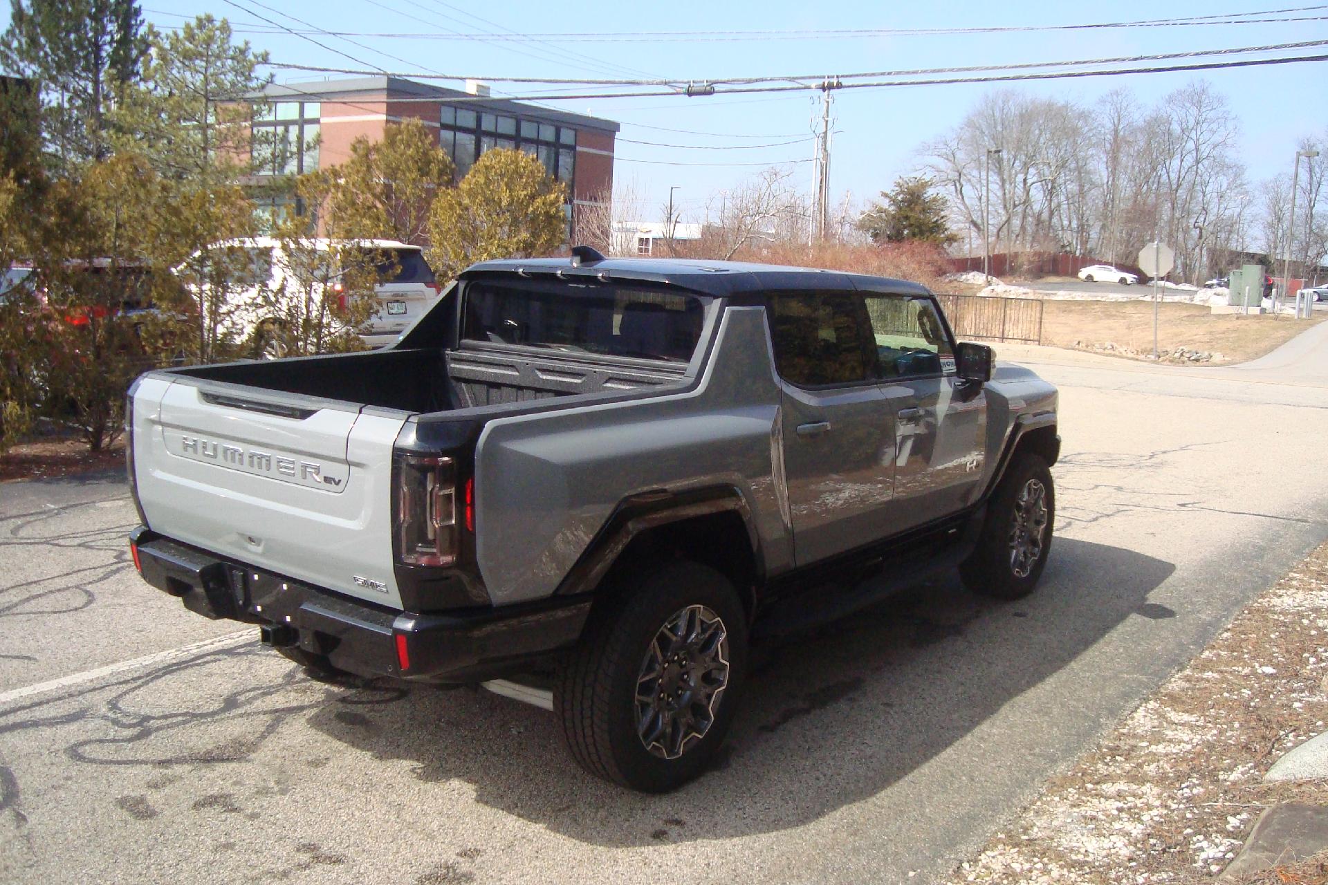 2025 GMC HUMMER EV Pickup Vehicle Photo in PORTSMOUTH, NH 03801-4196