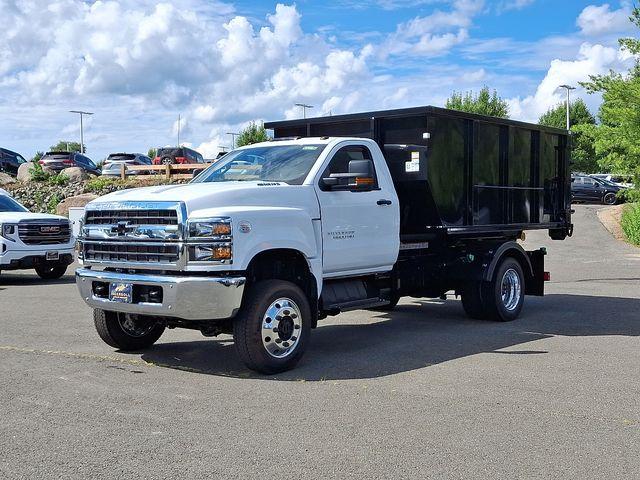 2024 Chevrolet Silverado 5500 HD Vehicle Photo in DANBURY, CT 06810-5034
