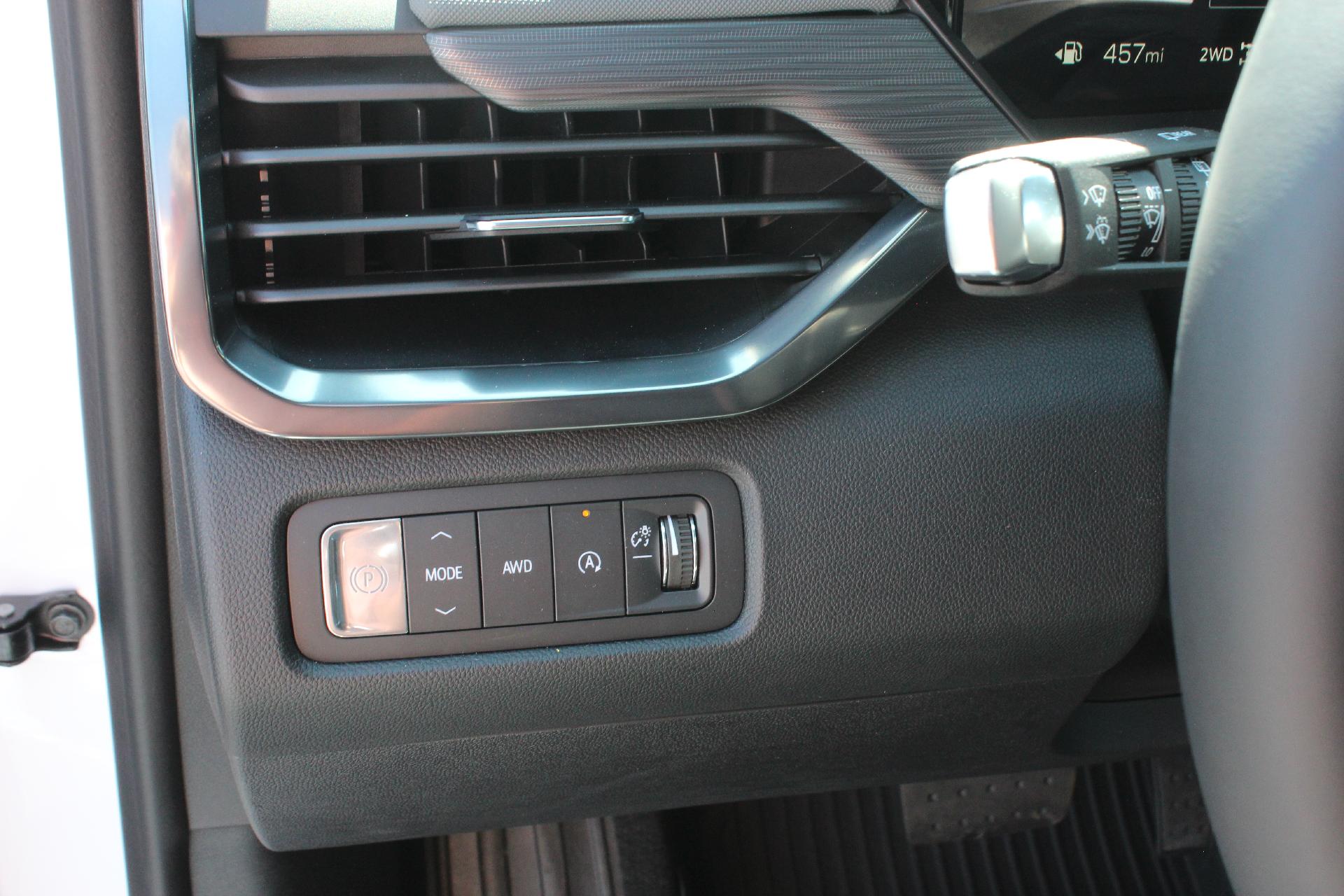 2025 GMC Acadia Vehicle Photo in AURORA, CO 80012-4011