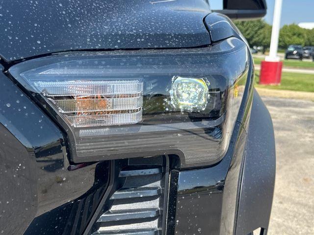 2025 Toyota Tacoma 4WD Vehicle Photo in Jonesboro, AR 72404
