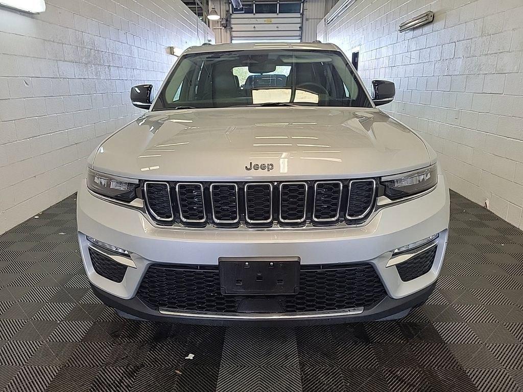 2023 Jeep Grand Cherokee Vehicle Photo in Cedar Rapids, IA 52402