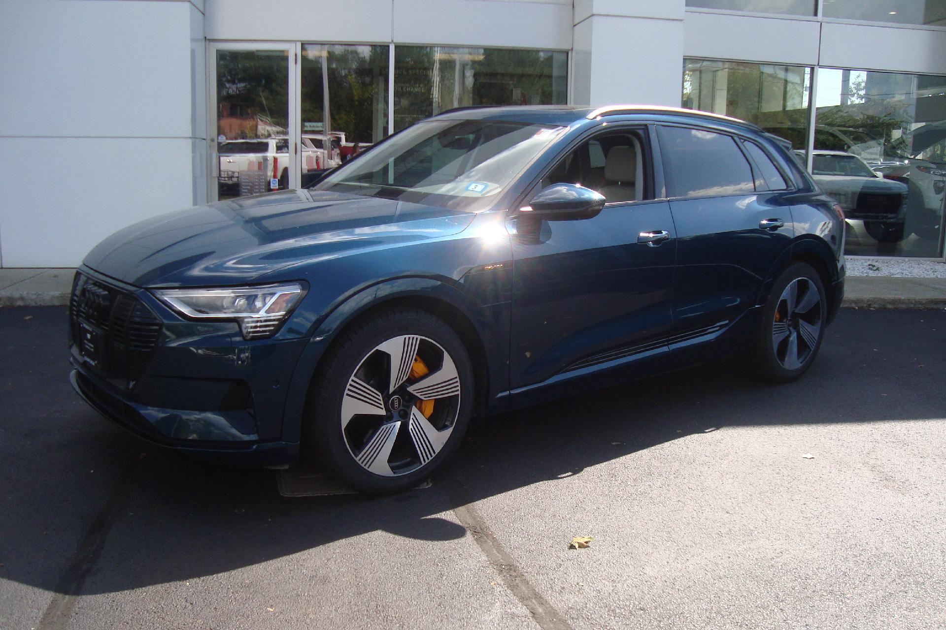 2022 Audi e-tron Vehicle Photo in PORTSMOUTH, NH 03801-4196