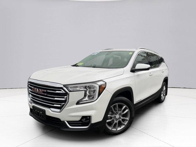 2022 GMC Terrain Vehicle Photo in LEOMINSTER, MA 01453-2952