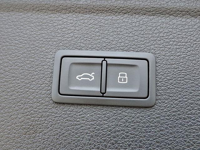 2022 Audi SQ5 Vehicle Photo in DANBURY, CT 06810-5034