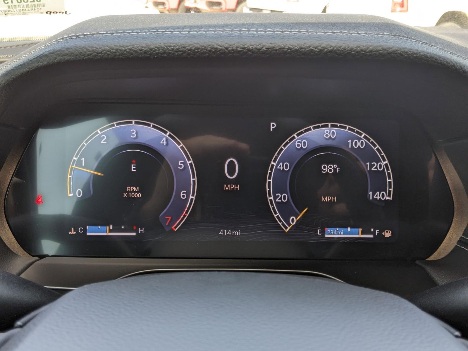 2025 Jeep Grand Cherokee L Vehicle Photo in Seguin, TX 78155