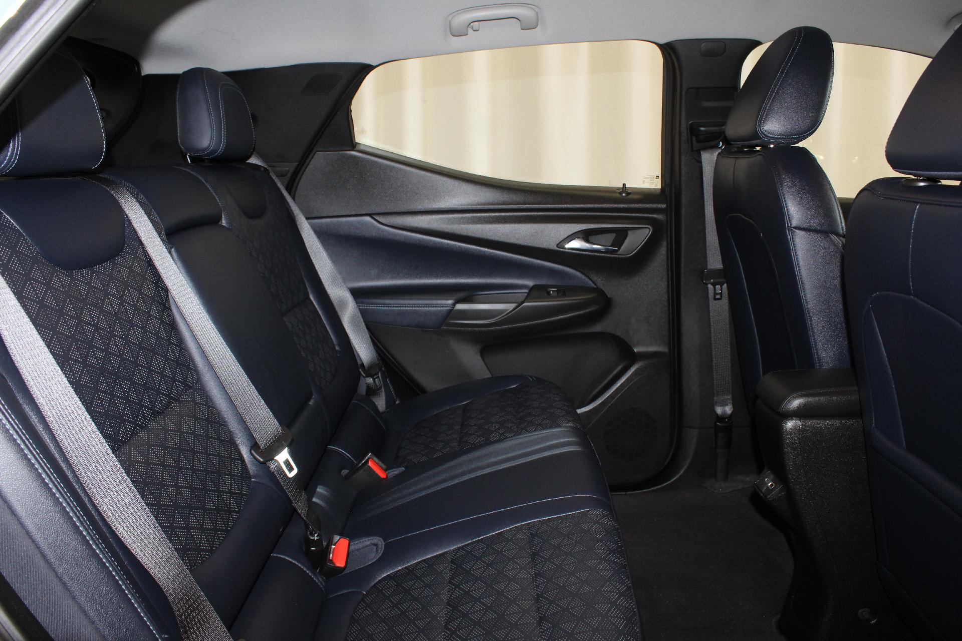 2022 Chevrolet Bolt EUV Vehicle Photo in NORTHAMPTON, MA 01060-1120