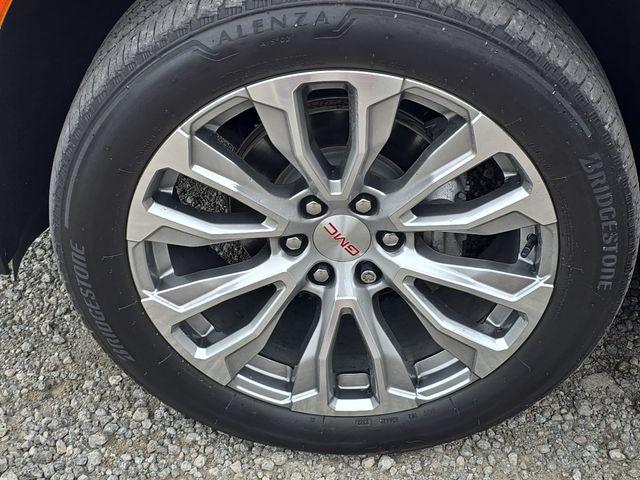 2022 GMC Yukon Vehicle Photo in Pleasant Hills, PA 15236