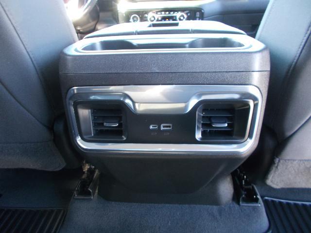 2022 GMC Sierra 1500 Vehicle Photo in LOWELL, MA 01852-4336