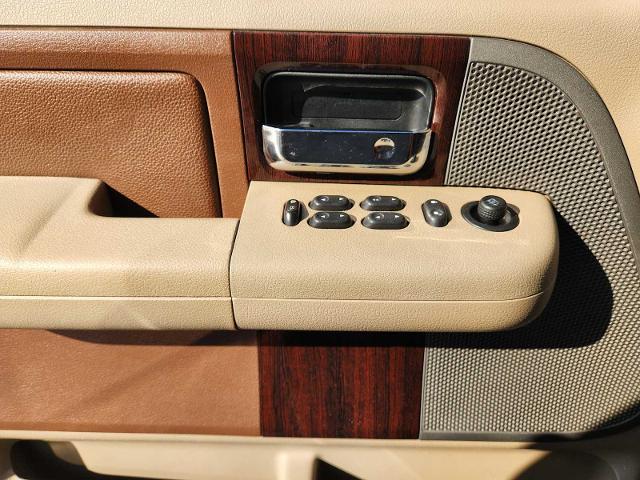 2007 Ford F-150 Vehicle Photo in DENTON, TX 76210-9321