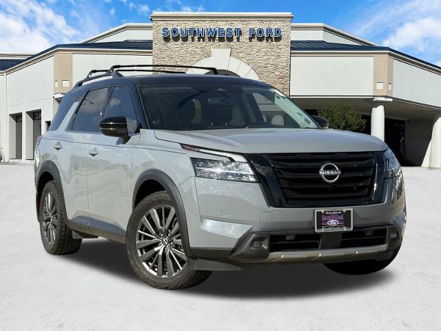2022 Nissan Pathfinder Vehicle Photo in Weatherford, TX 76087
