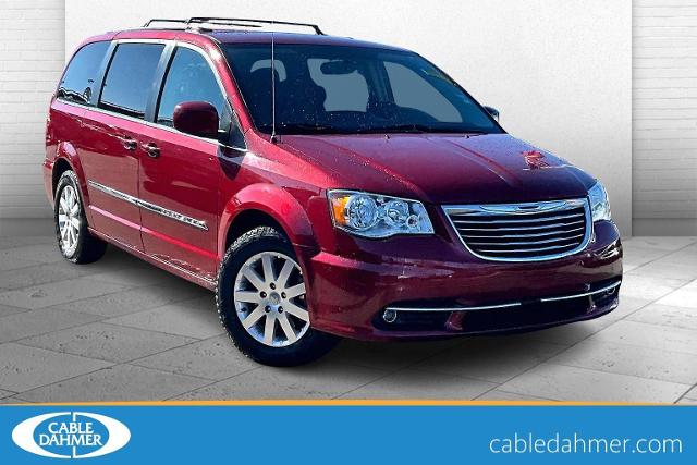 2016 Chrysler Town & Country Vehicle Photo in KANSAS CITY, MO 64114-4502