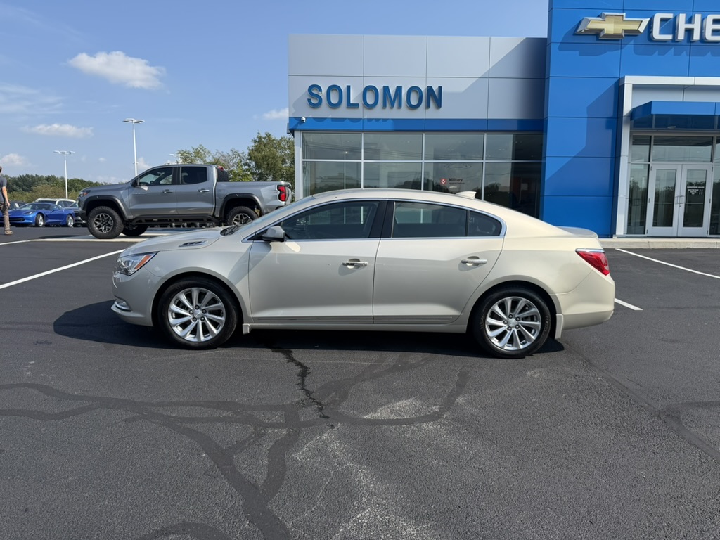 2016 Buick LaCrosse photo 3 of 34