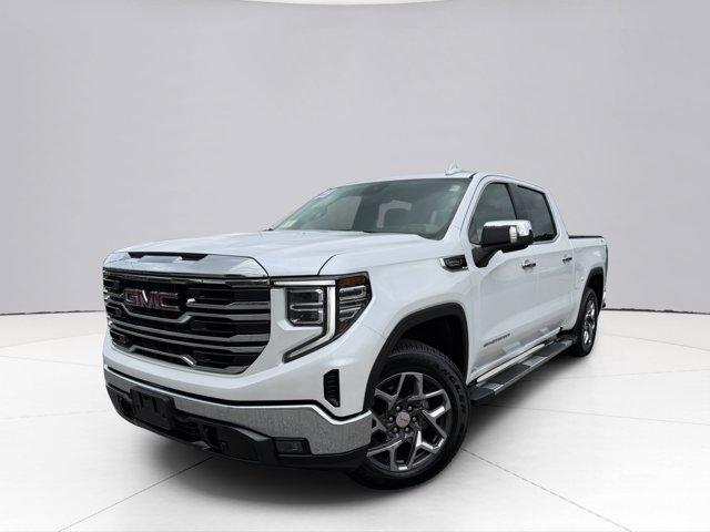 2023 GMC Sierra 1500 Vehicle Photo in LEOMINSTER, MA 01453-2952