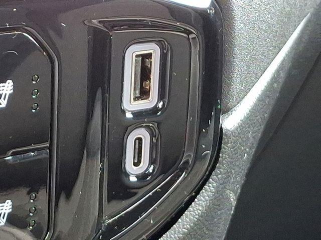 2023 Chevrolet Silverado 1500 Vehicle Photo in DANBURY, CT 06810-5034
