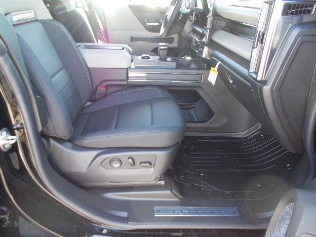 2026 GMC HUMMER EV SUV Vehicle Photo in LOWELL, MA 01852-4336