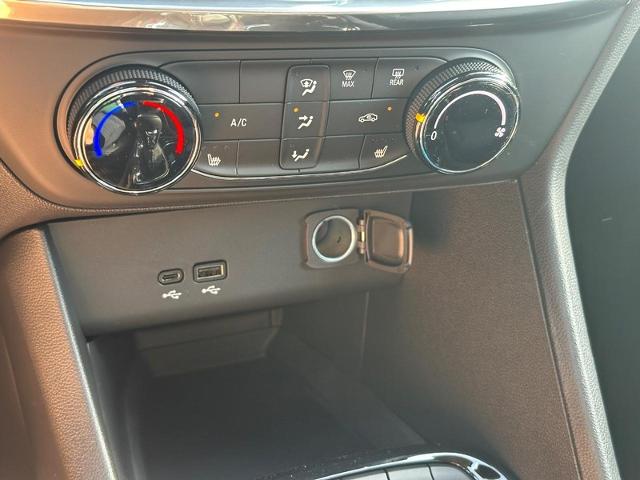2026 Buick Encore GX Vehicle Photo in COLUMBIA, MO 65203-3903