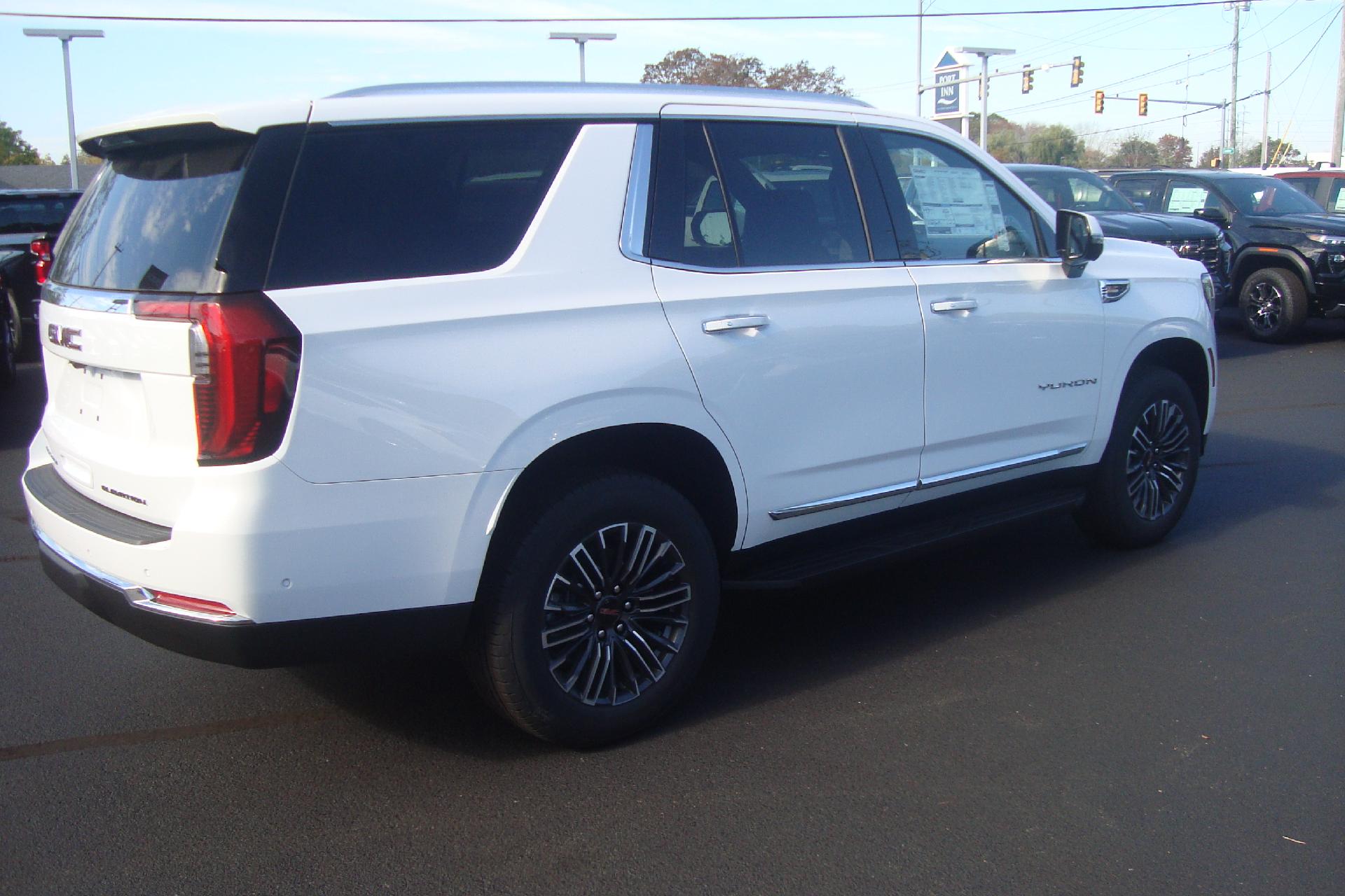 2026 GMC Yukon Vehicle Photo in PORTSMOUTH, NH 03801-4196