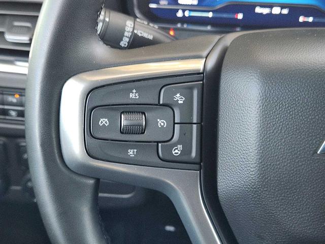 2024 Chevrolet Suburban Vehicle Photo in DENTON, TX 76210-9321
