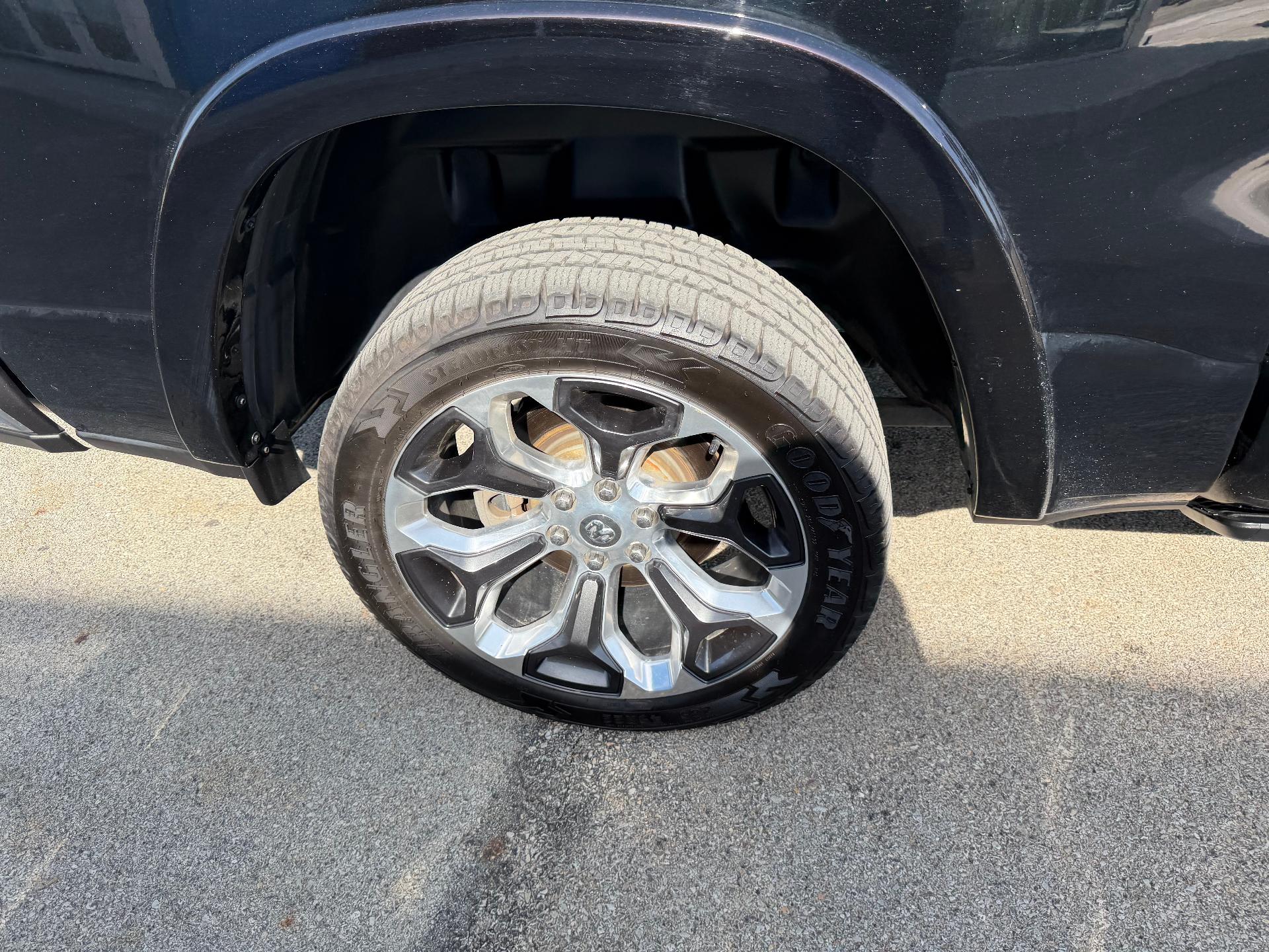 2021 RAM 1500 Longhorn - 9