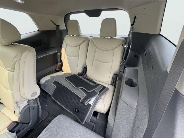 2025 Cadillac XT6 Vehicle Photo in LEOMINSTER, MA 01453-2952