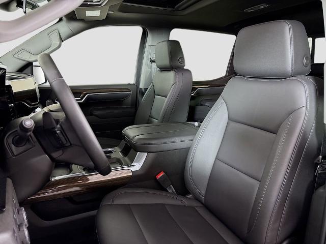 2025 Chevrolet Silverado 1500 Vehicle Photo in PUYALLUP, WA 98371-4149