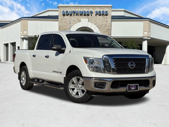 2018 Nissan Titan Vehicle Photo in Weatherford, TX 76087