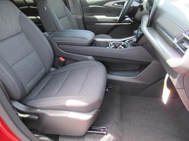 2025 Chevrolet Traverse Vehicle Photo in LEESBURG, FL 34788-4022