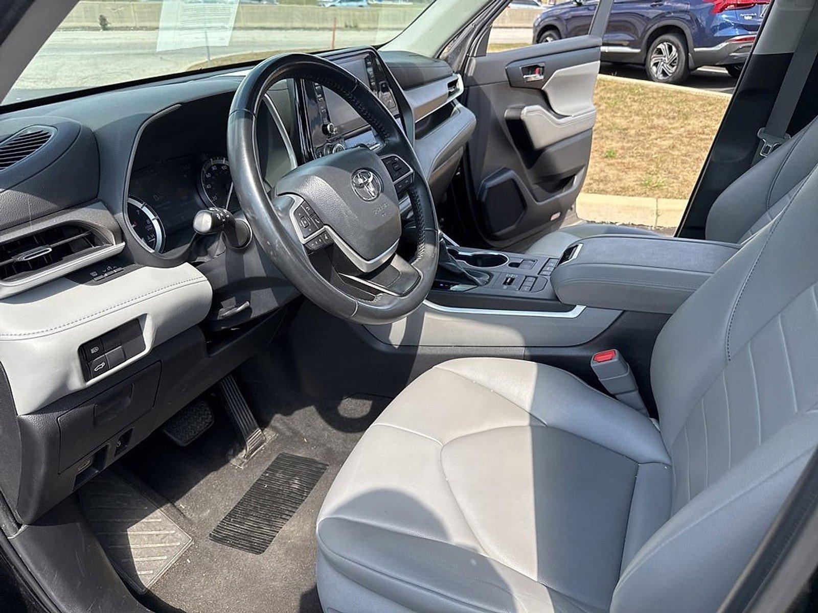 2022 Toyota Highlander Vehicle Photo in Harrisburg, PA 17111