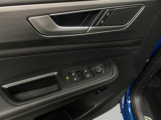 2025 Volkswagen Atlas Cross Sport Vehicle Photo in Appleton, WI 54913