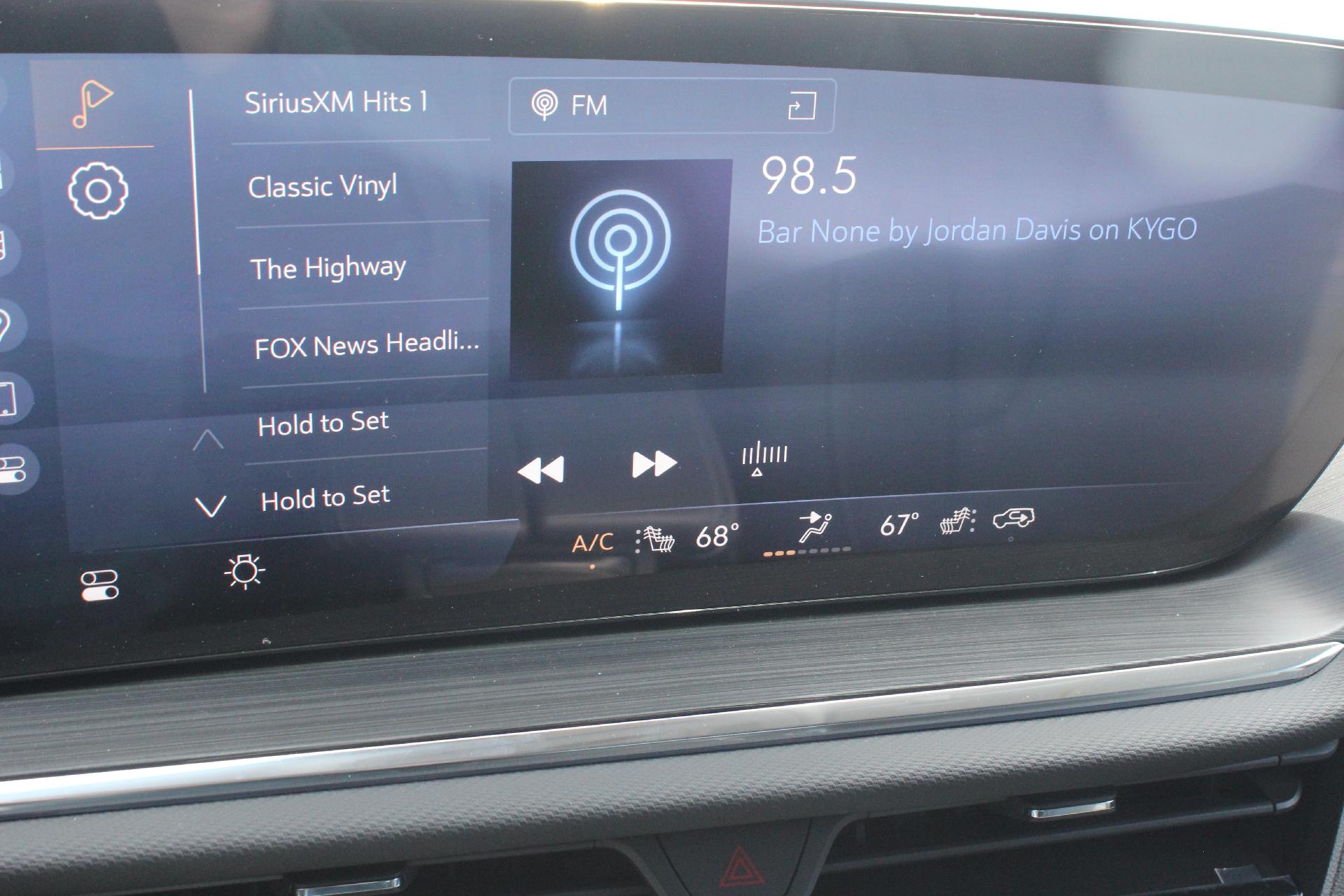 2025 Buick Envision Vehicle Photo in AURORA, CO 80012-4011