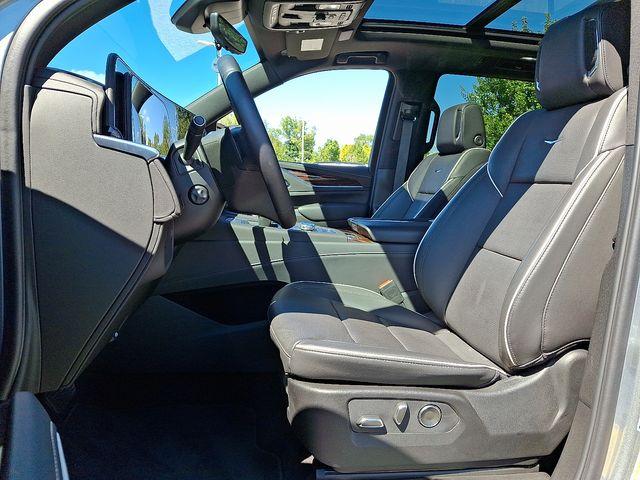 2024 Cadillac Escalade Vehicle Photo in DANBURY, CT 06810-5034