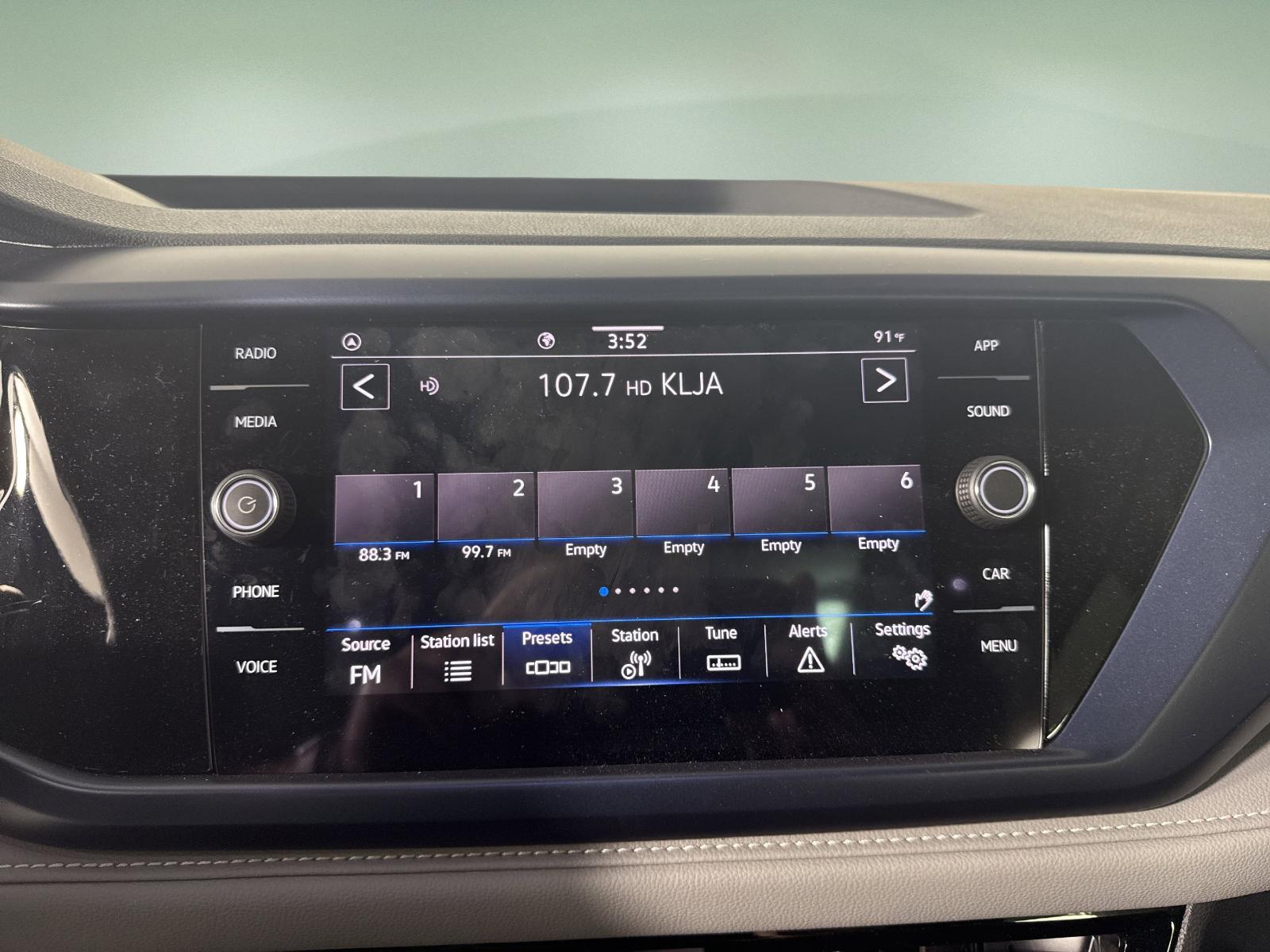 2024 Volkswagen Taos Vehicle Photo in Georgetown, TX 78626