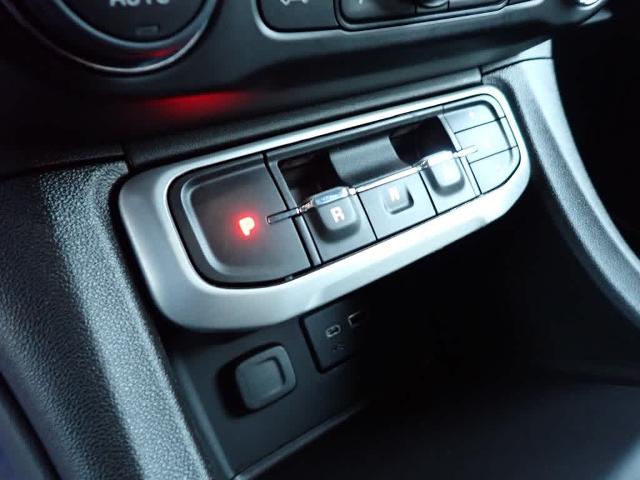 2023 GMC Acadia Vehicle Photo in ZELIENOPLE, PA 16063-2910