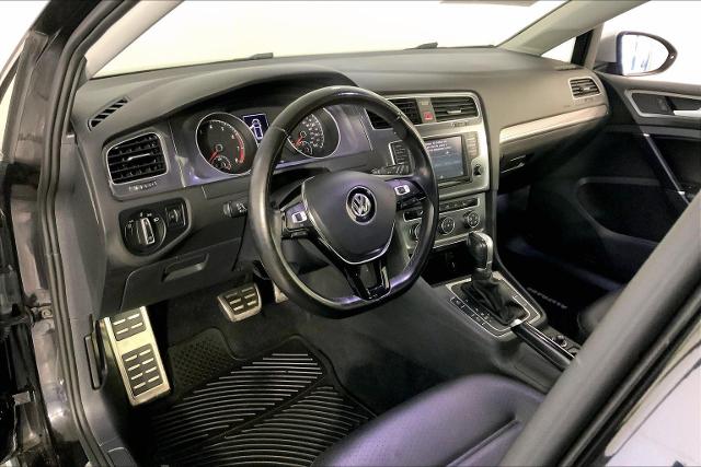 2017 Volkswagen Golf Alltrack Vehicle Photo in INDEPENDENCE, MO 64055-1377