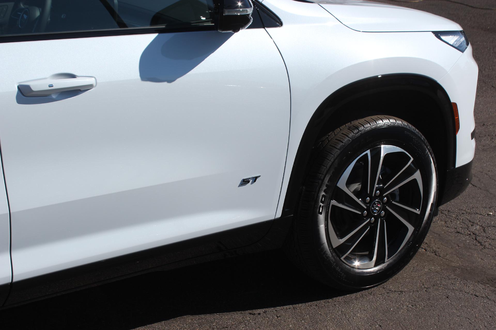 2026 Buick Enclave Vehicle Photo in AURORA, CO 80012-4011