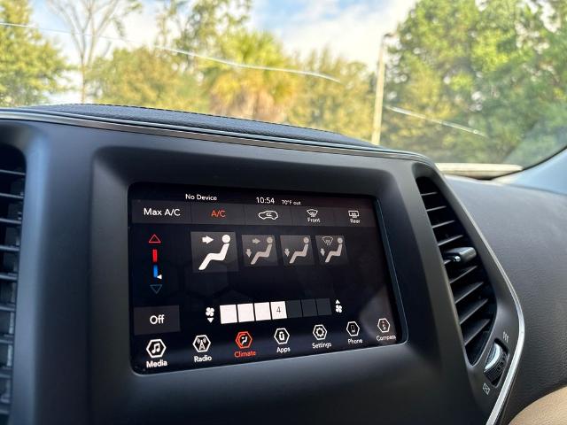 2019 Jeep Cherokee Vehicle Photo in Savannah, GA 31419