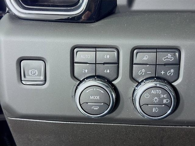 2025 GMC Sierra 3500 HD Vehicle Photo in PUYALLUP, WA 98371-4149